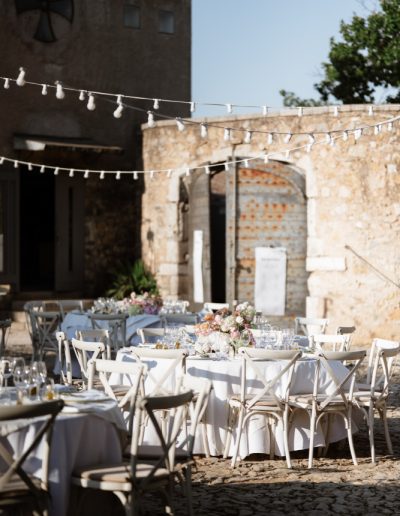 luxurious wedding in vineyard in Provence mariage raffiné dans un vignoble en Provence