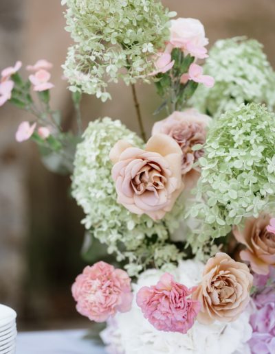luxurious wedding in vineyard in Provence mariage raffiné dans un vignoble en Provence