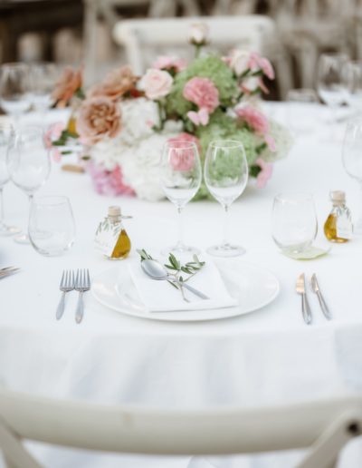 luxurious wedding in vineyard in Provence mariage raffiné dans un vignoble en Provence