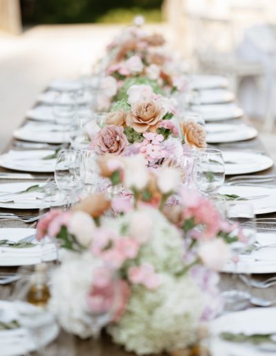 luxurious wedding in vineyard in Provence mariage raffiné dans un vignoble en Provence