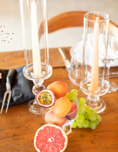 Mariage exclusif de luxe dans un domaine d'exception ou les fleurs se mêlent aux fruits de saison.