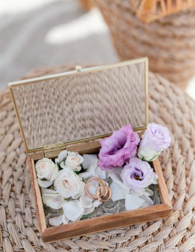 Mariage intimiste et exclusif dans une crique méditerranéenne, célébré sur trois jours avec trois designs distincts