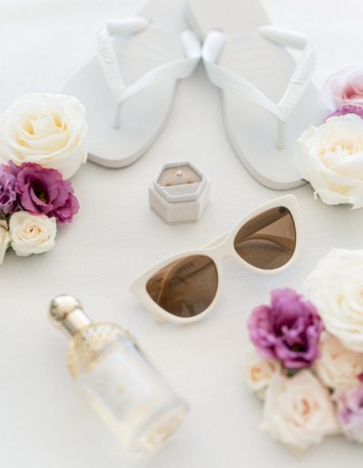 Mariage intimiste et exclusif dans une crique méditerranéenne, célébré sur trois jours avec trois designs distincts