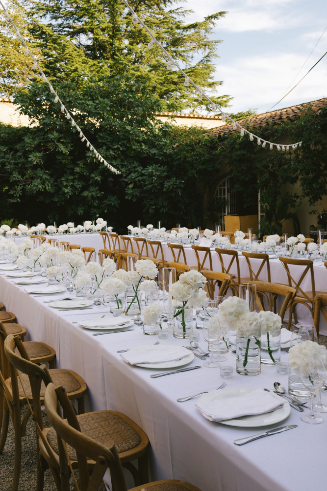 L&D Wedding Mariage tout en blanc au Château de Robernier en Provence
